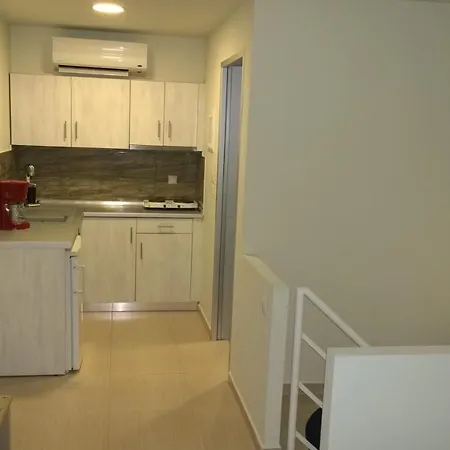 Crystal Blue Apartment Potos Exterior photo