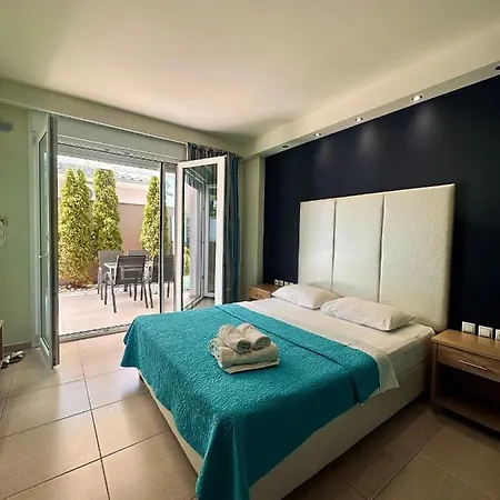 Crystal Blue Apartment Potos Exterior photo