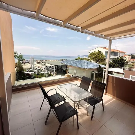 Crystal Blue Apartment Potos Exterior photo