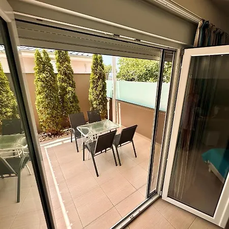 Crystal Blue Apartment Potos Exterior photo