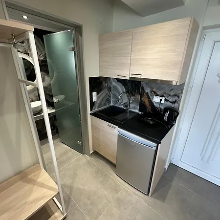Crystal Blue Apartment Potos Exterior photo