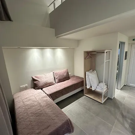 Crystal Blue Apartment Potos Exterior photo